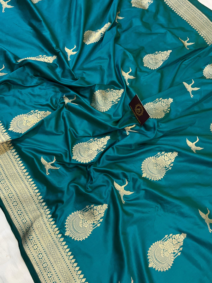 Buy Rama Green Banarasi Handloom Katan Silk Saree | Aura Benaras