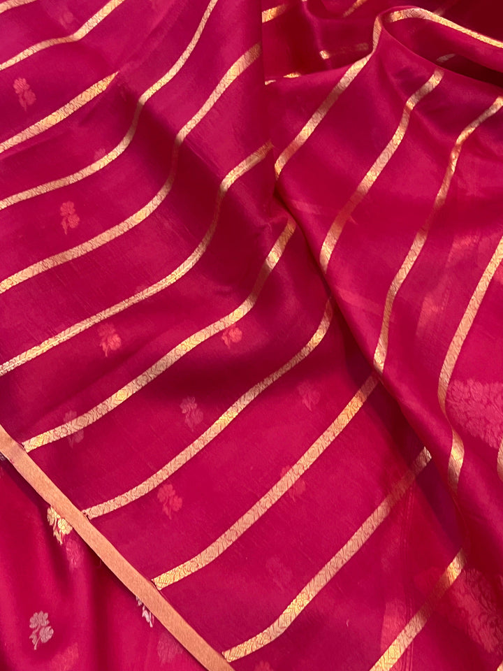 Buy Pure Banarasi Handloom Kora Silk Saree with Kadhwa Butis | Aura Benaras
