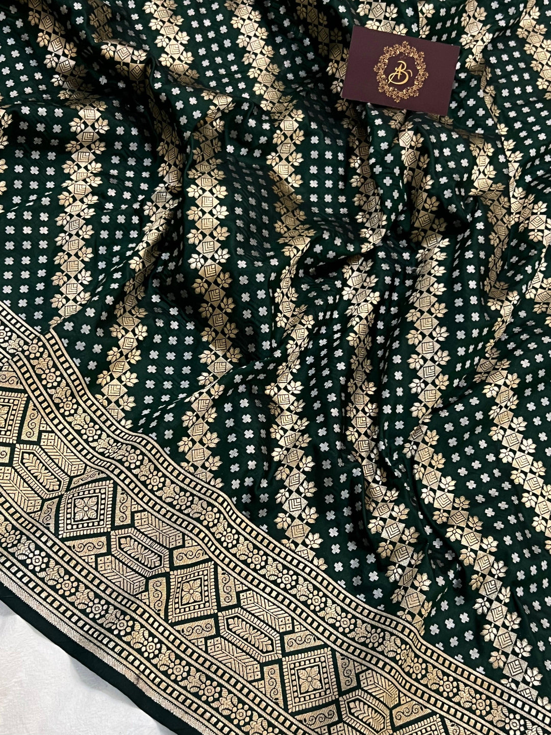 Bottle Green Pure Banarasi Handloom Katan Silk Saree - Aura Benaras