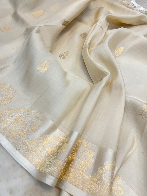 Cream Banarasi Handloom Kora Katan Silk Saree - Aura Benaras