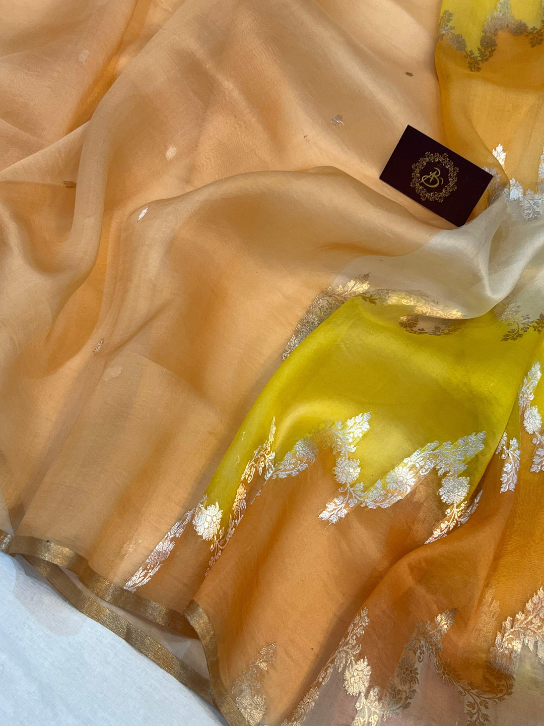 Cream-Peach Banarasi Handloom Kora Silk Saree - Aura Benaras