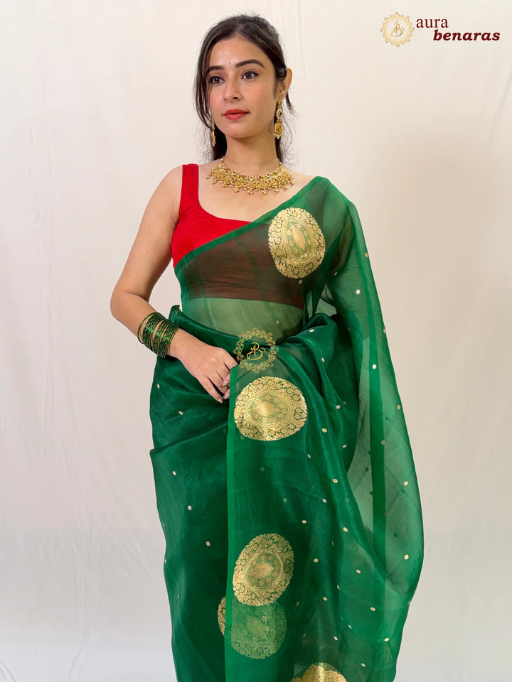 Green Banarasi Handloom Kora Silk Saree - Aura Benaras