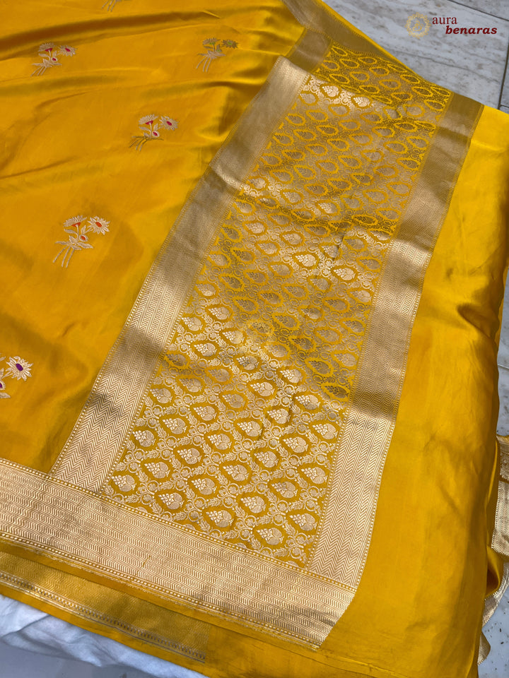  Yellow Pure Mashru Silk Banarasi Saree with Kadhwa Meenakari Butas