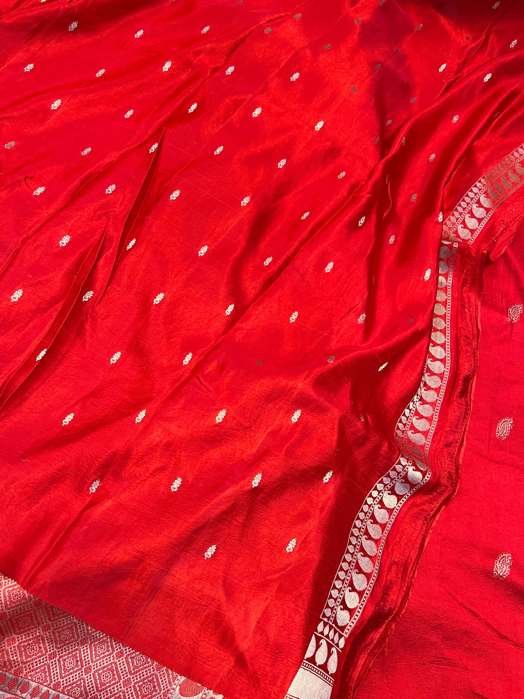 Red Pure Mashru Silk Handloom Banarasi Saree
