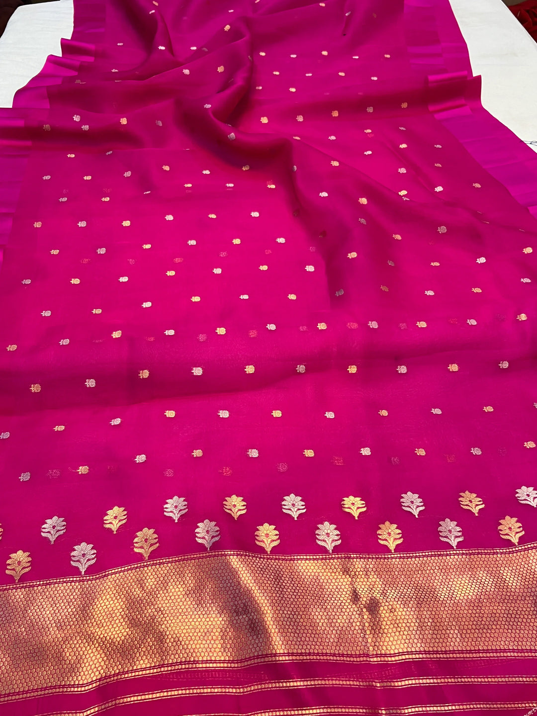 Rani Pure Kora Silk Handloom Banarasi Saree with Kadhwa Buti & Mashru Border