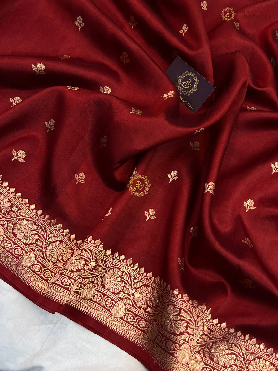Buy Maroon Pure Banarasi Handloom Silk Saree Aura Benaras