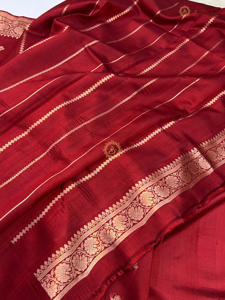 Buy Maroon Pure Banarasi Handloom Silk Saree Aura Benaras