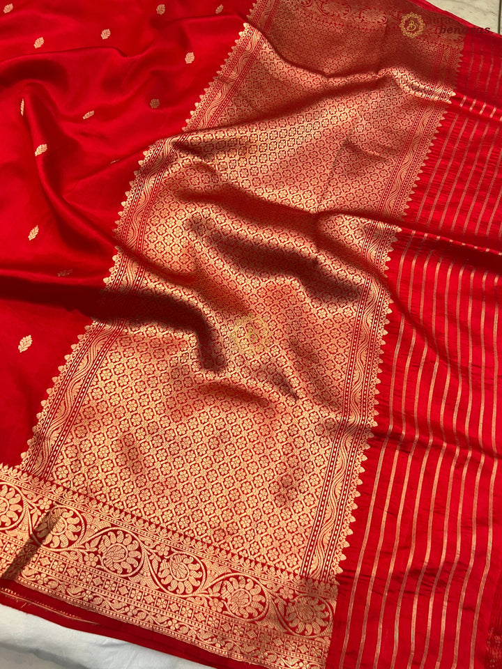 Buy Red Pure Banarasi Handloom Silk Saree Aura Benaras