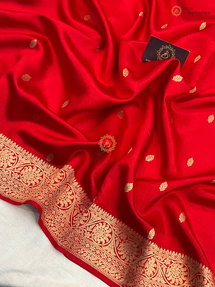 Buy Red Pure Banarasi Handloom Silk Saree Aura Benaras
