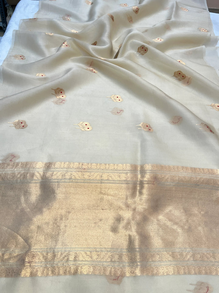Off White Pure Kora Silk Handloom Banarasi Saree