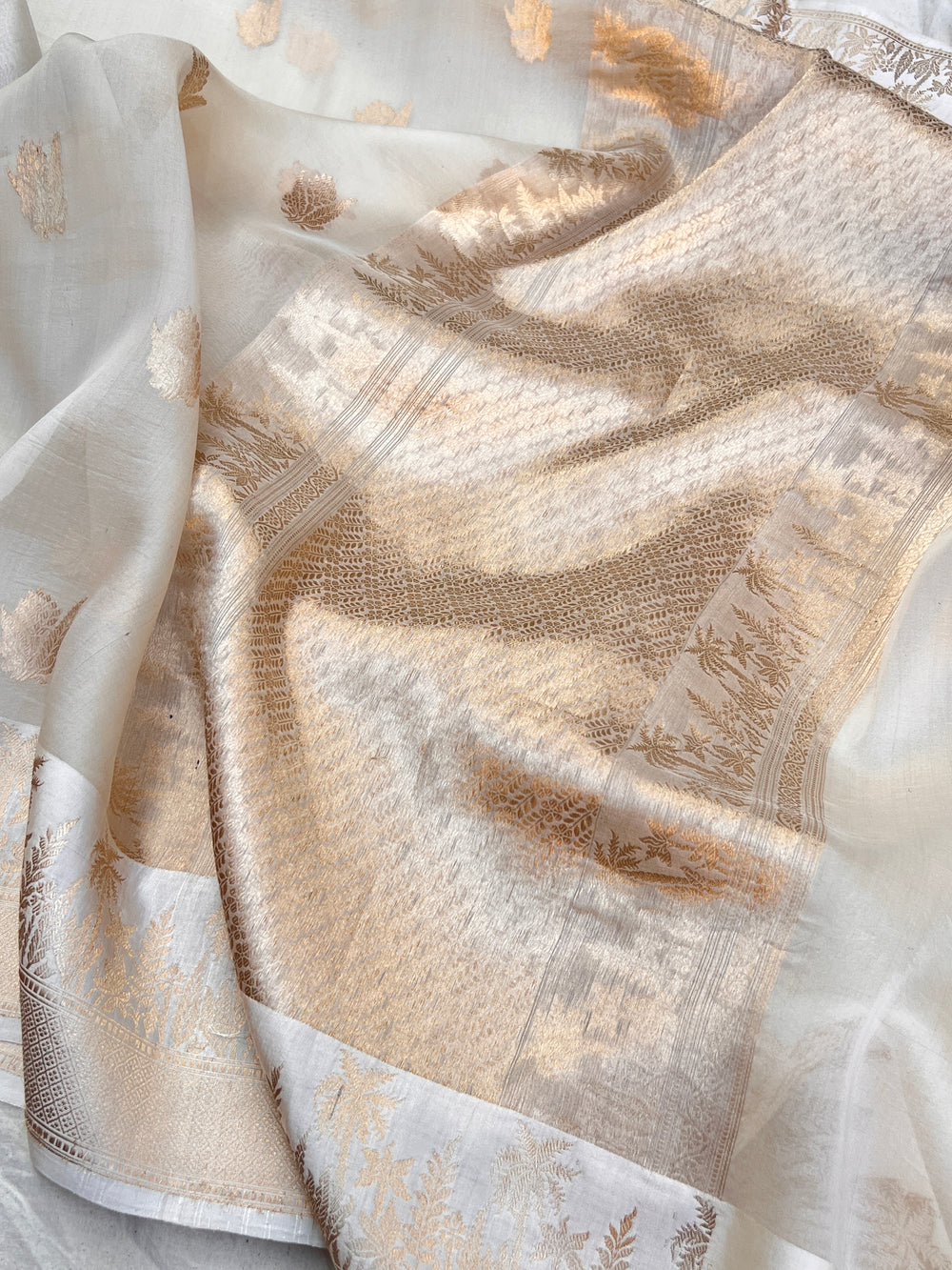 Cream Pure Kora Silk Handloom Banarasi Saree