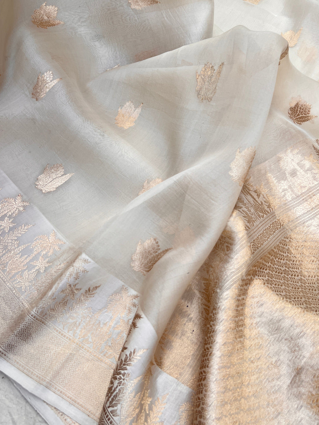 Cream Pure Kora Silk Handloom Banarasi Saree