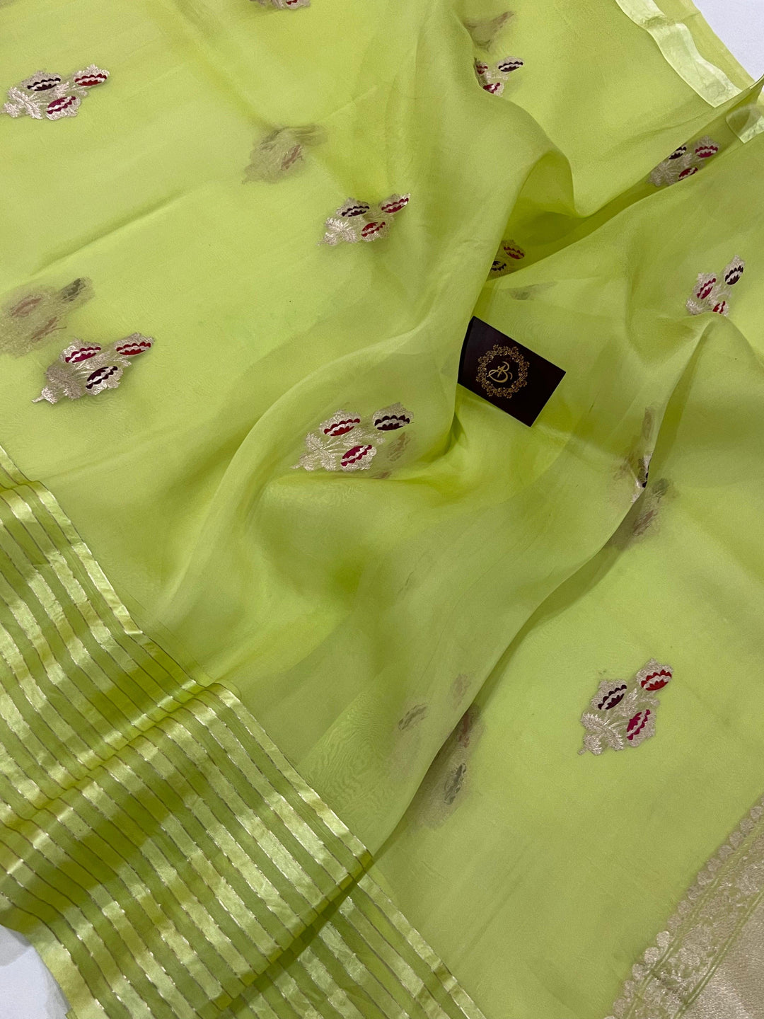 Pastel Green Pure Banarasi Handloom Silk Saree - Aura Benaras