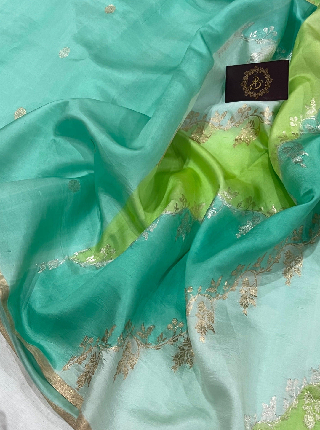 Pista Green Pure Banarasi Handloom Silk Saree - Aura Benaras