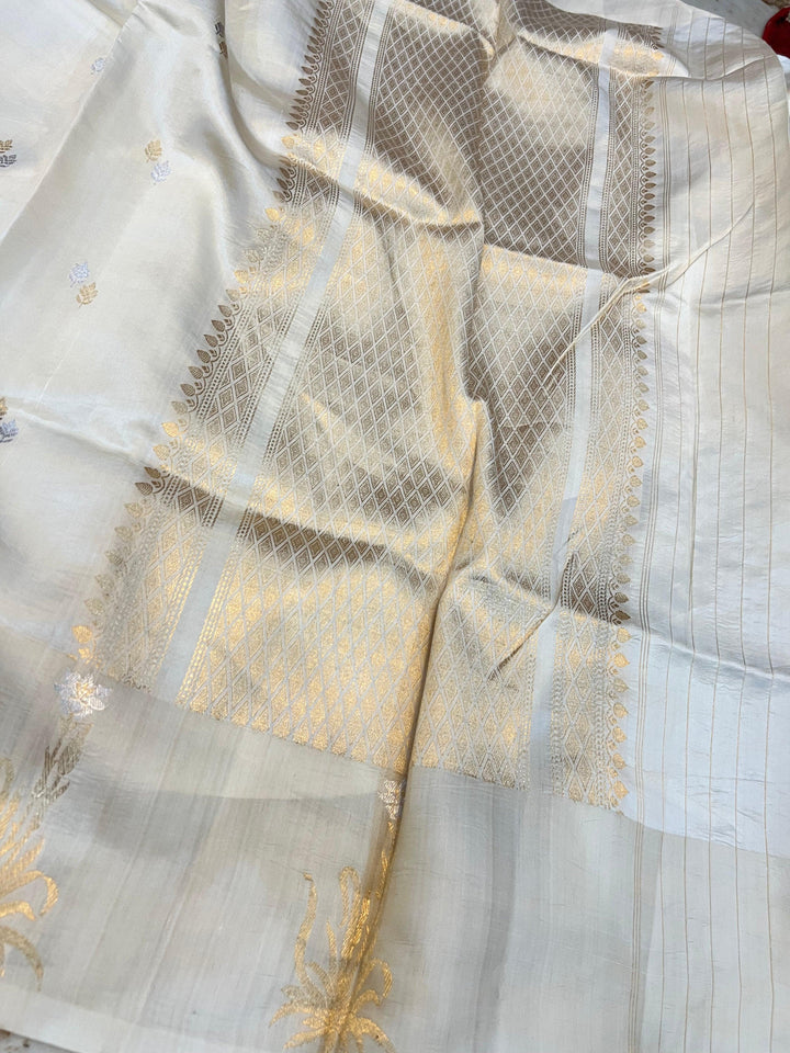 Cream Pure Banarasi Handloom Silk Saree
