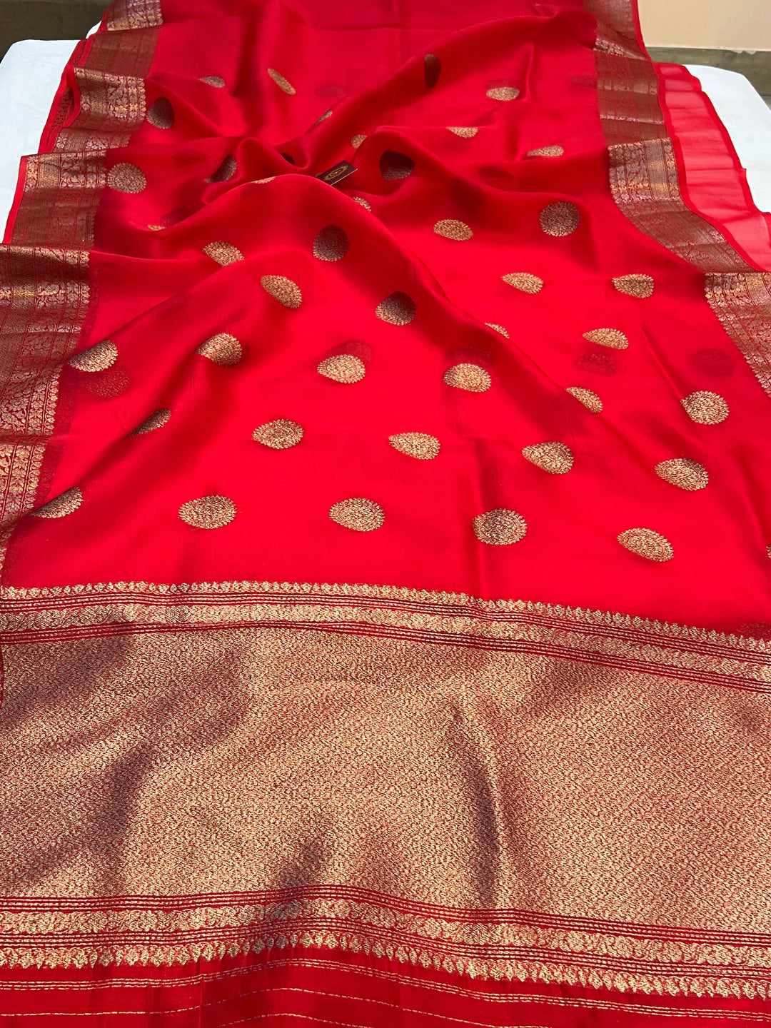 Red Pure Pure Kora Silk Handloom Banarasi Saree