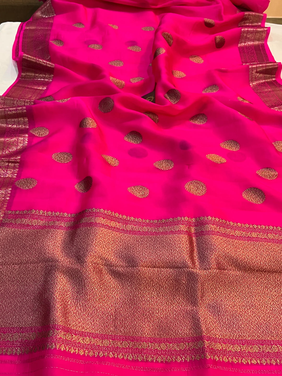 Rani Pure Pure Kora Silk Handloom Banarasi Saree