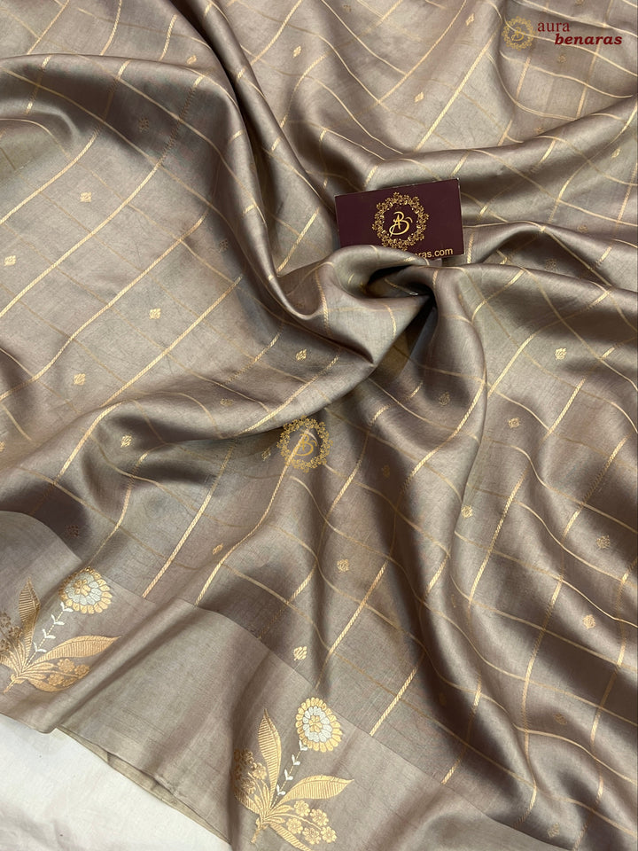 Light Grey Banarasi Silk Saree Zari Checks Kadhwa Border