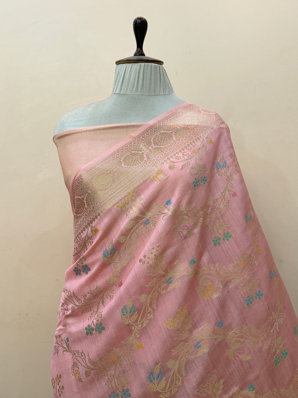 Peach Pure Chiniya Silk Handloom Banarasi Saree