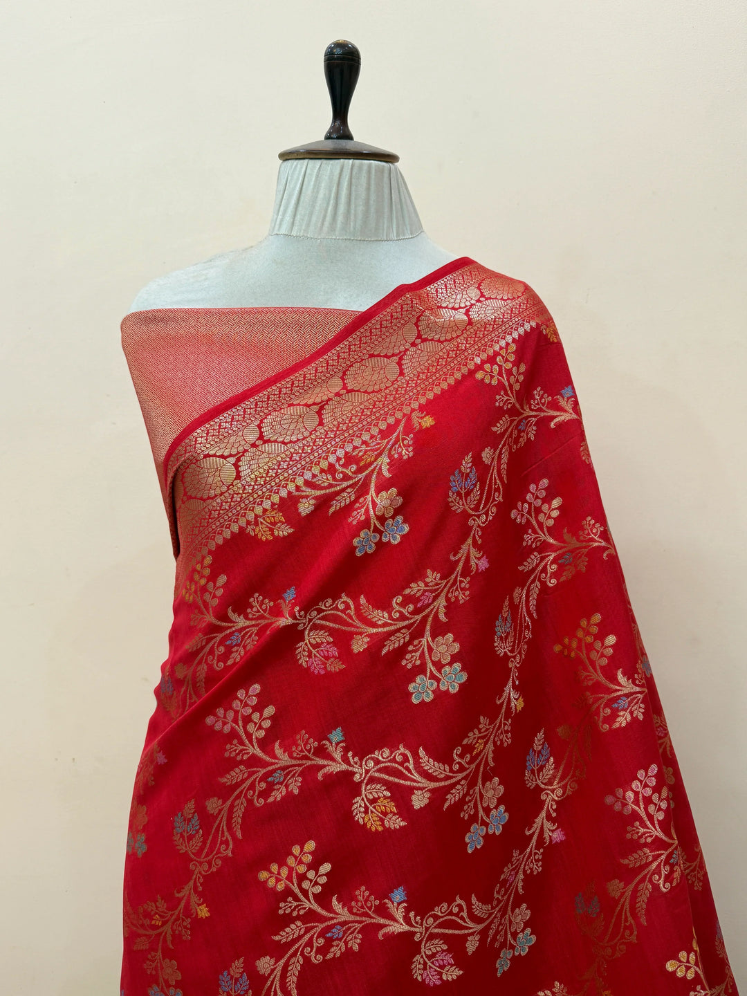 Red Pure Chiniya Silk Handloom Banarasi Saree