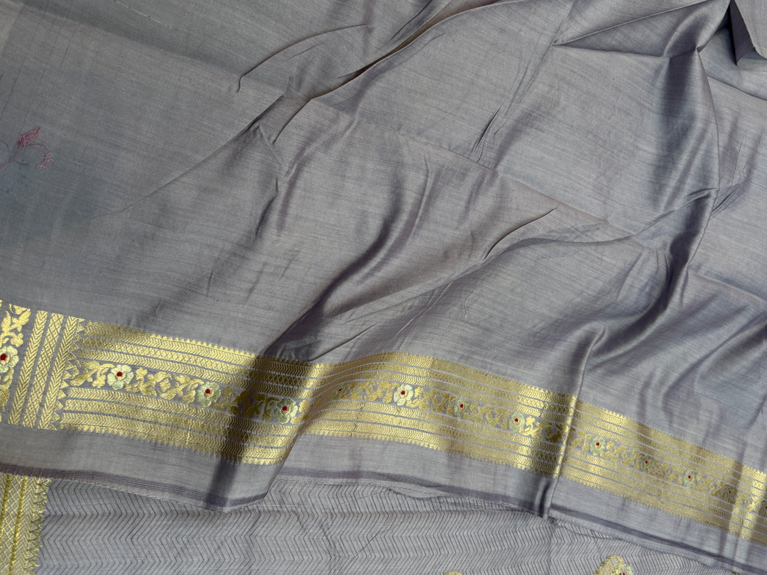 Greyish Lavender Pure Chiniya Silk Handloom Banarasi Saree