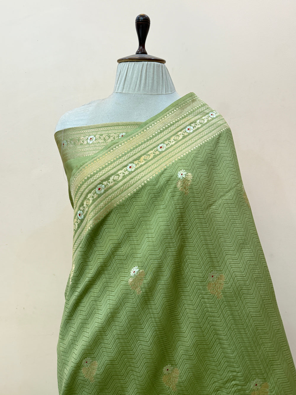Olive Green Pure Chiniya Silk Handloom Banarasi Saree