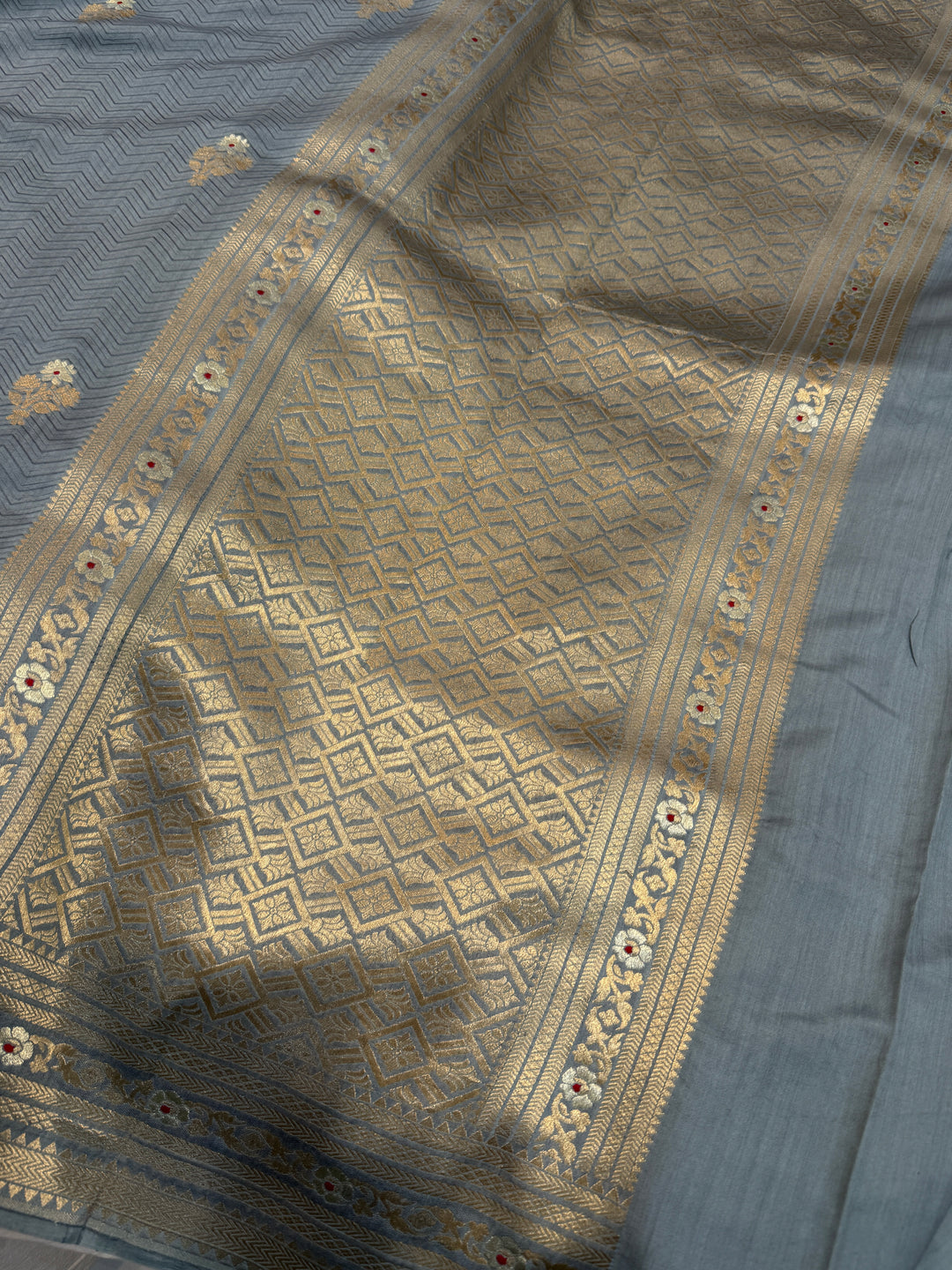 Grey Pure Chiniya Silk Handloom Banarasi Saree