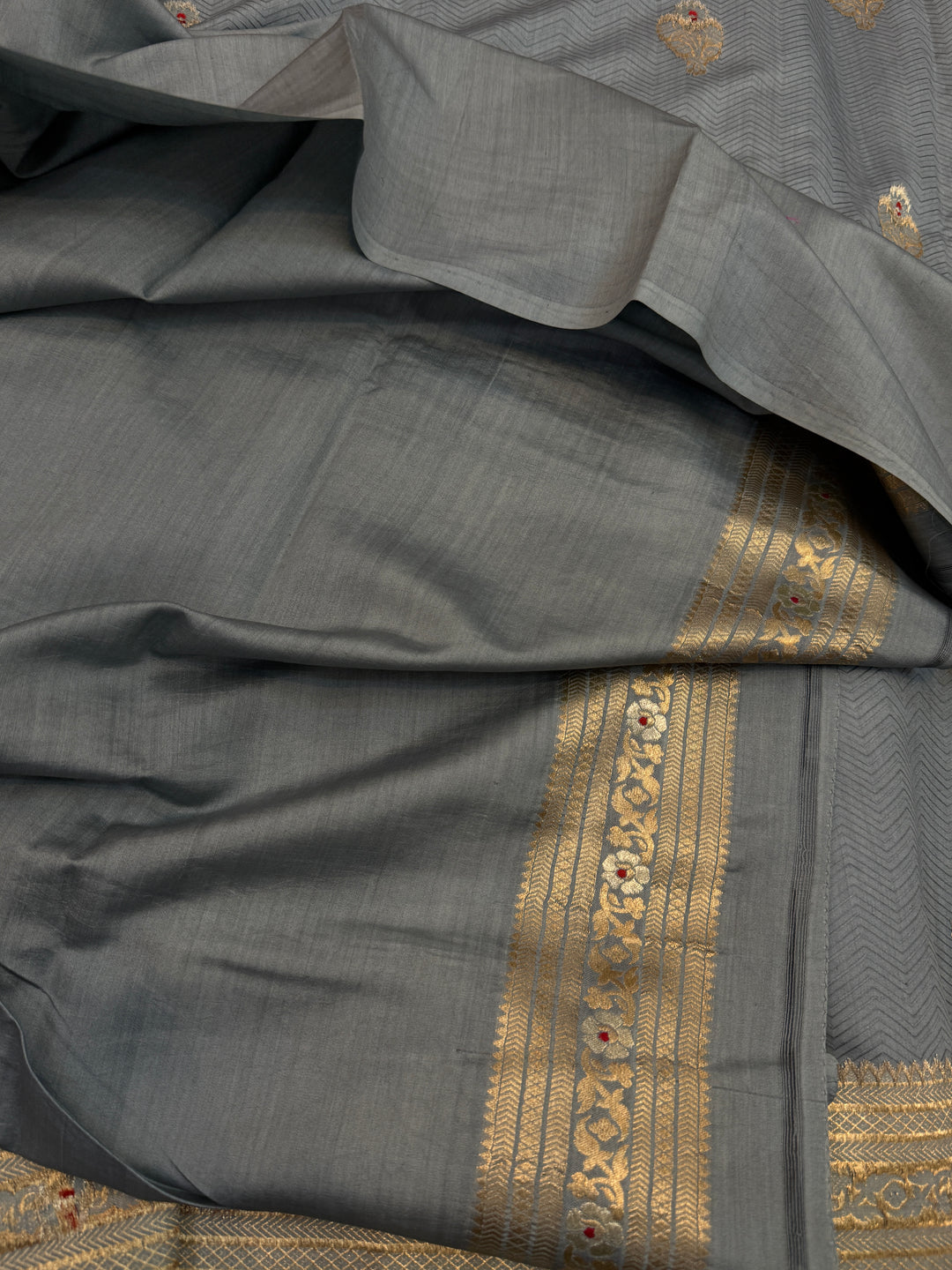 Grey Pure Chiniya Silk Handloom Banarasi Saree