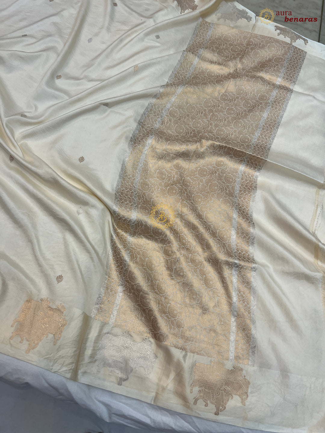  Off White Pure Katan Silk Banarasi Saree Kadhwa Cow Motifs