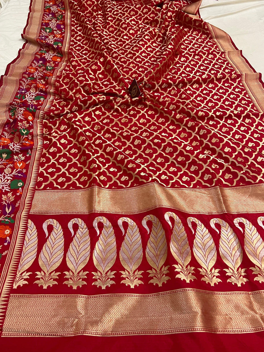 Red Pure Banarasi Handloom Katan Silk Saree - Aura Benaras