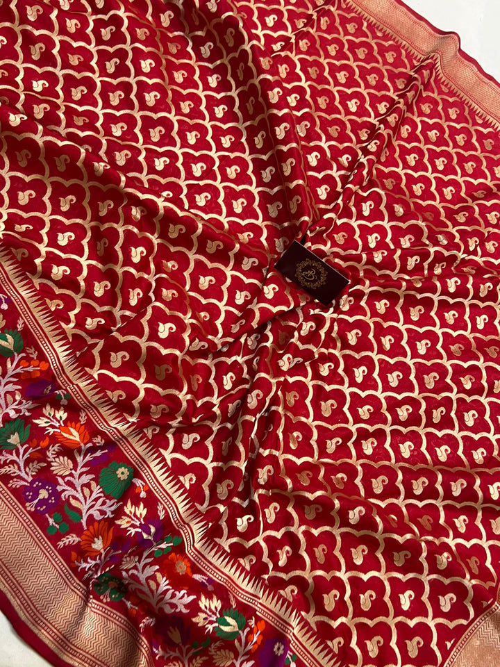 Red Pure Banarasi Handloom Katan Silk Saree - Aura Benaras