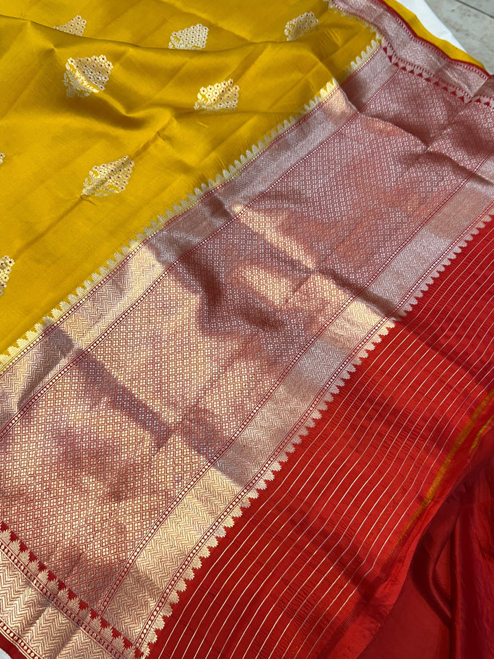 Mustard Yellow Pure Banarasi Handloom Silk Saree - Aura Benaras