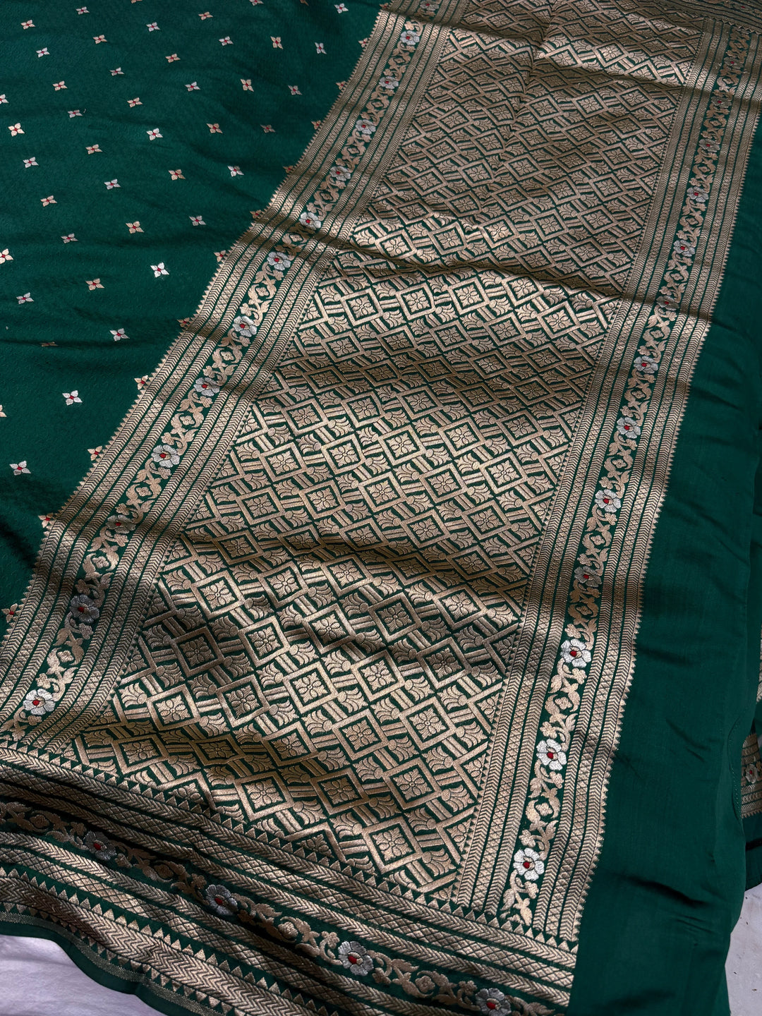 Bottle Green Pure Chiniya Silk Handloom Banarasi Saree