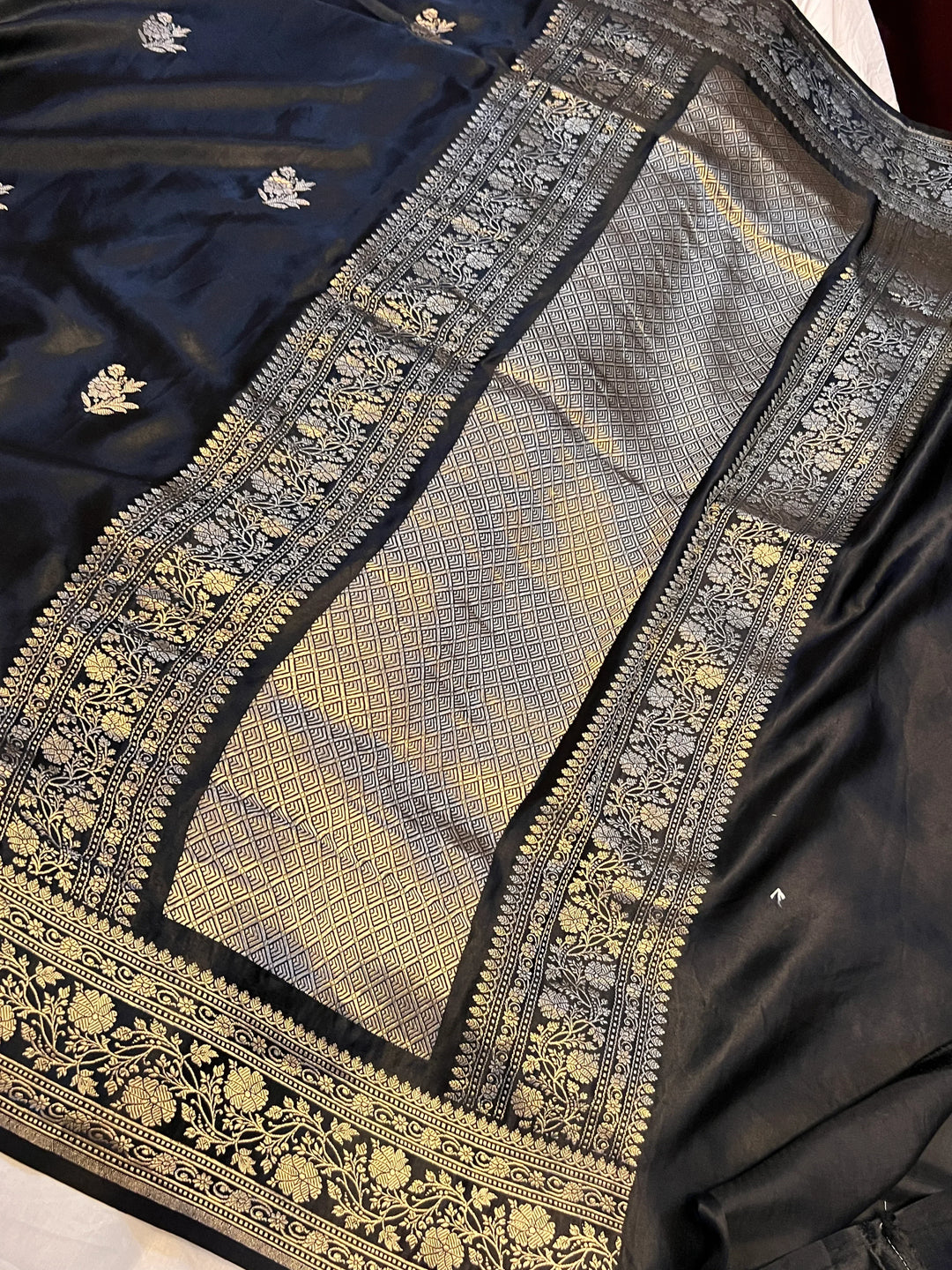 Black Pure Mashru Silk Handloom Banarasi Saree