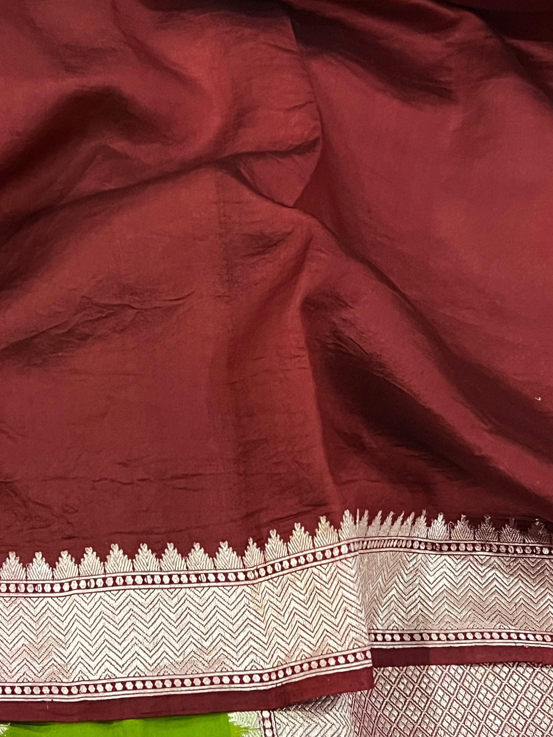 Mehendi Green Pure Banarasi Handloom Silk Saree - Aura Benaras