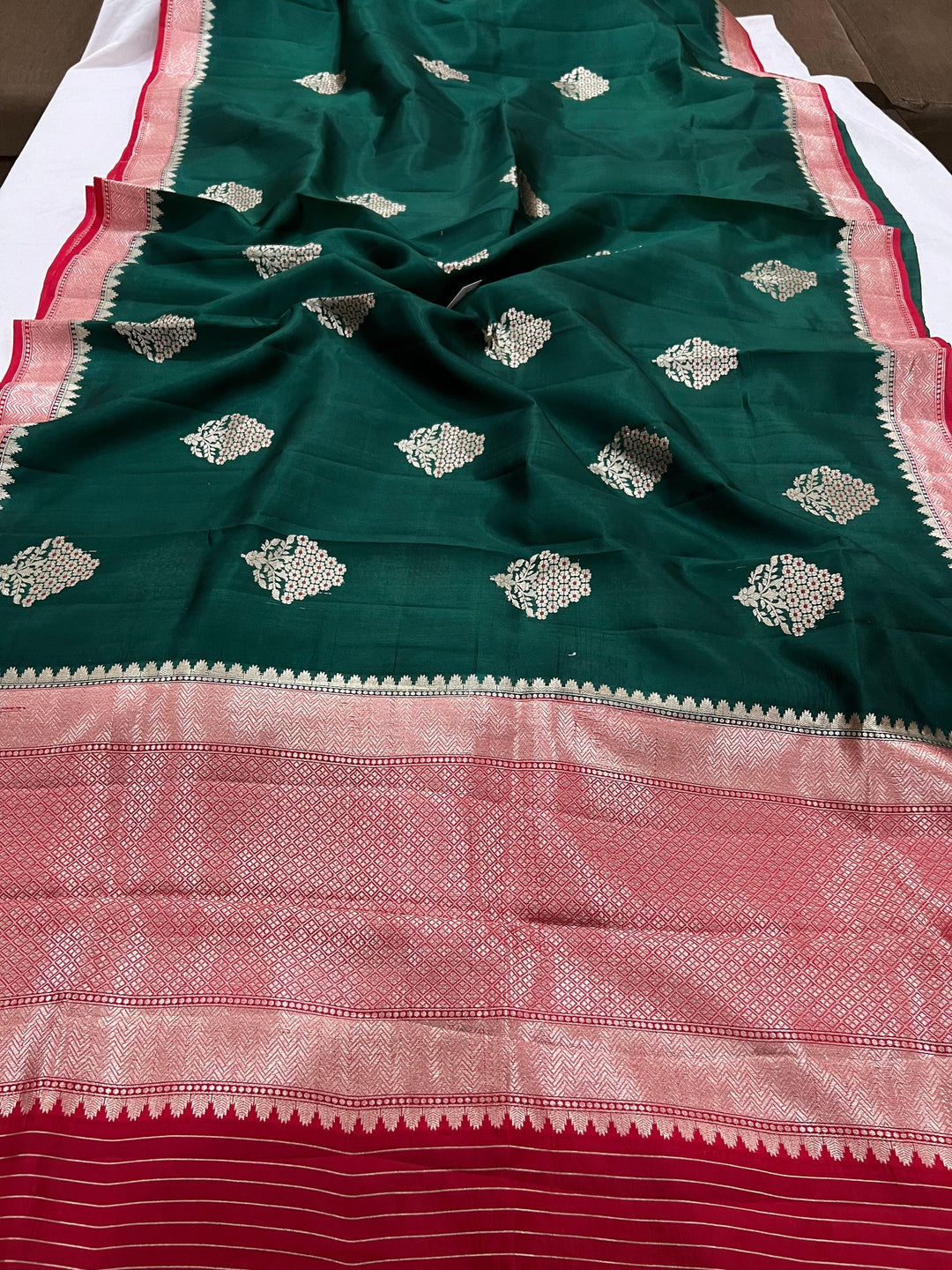 Bottle Green Pure Banarasi Handloom Silk Saree - Aura Benaras