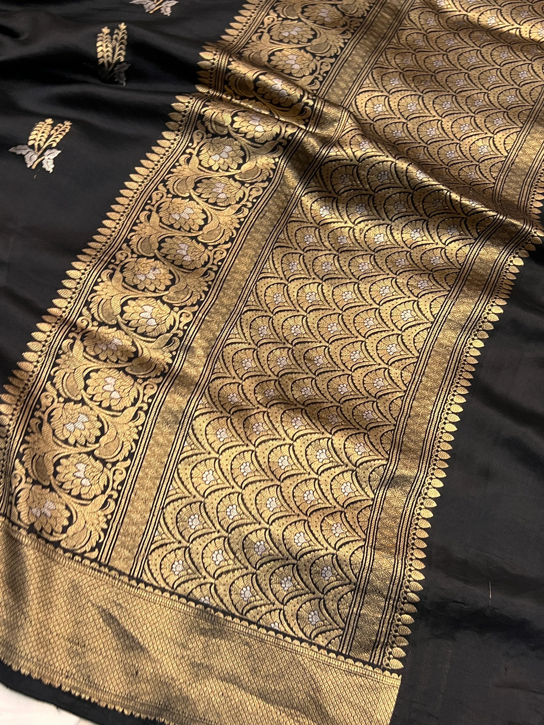 Black Pure Silk Handloom Banarasi Saree
