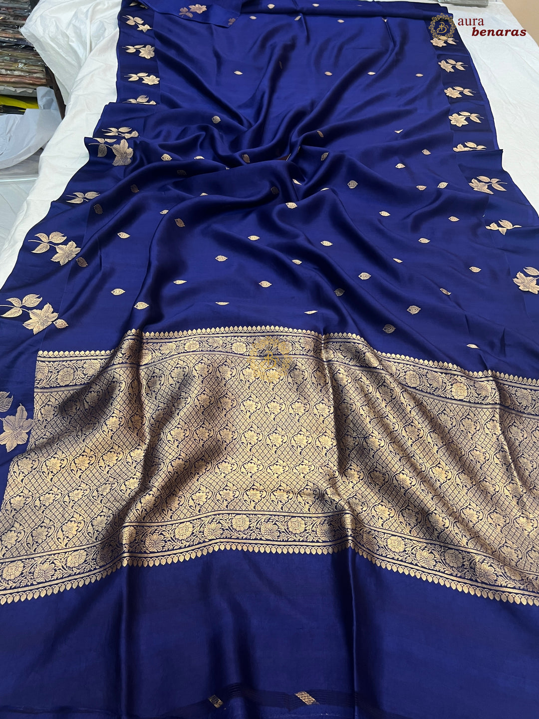 Navy Blue Pure Silk Banarasi Saree – Kadhwa Motifs & Mashru Border