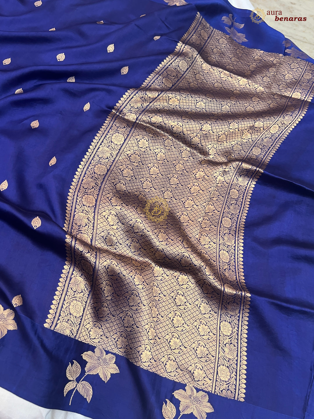 Navy Blue Pure Silk Banarasi Saree – Kadhwa Motifs & Mashru Border