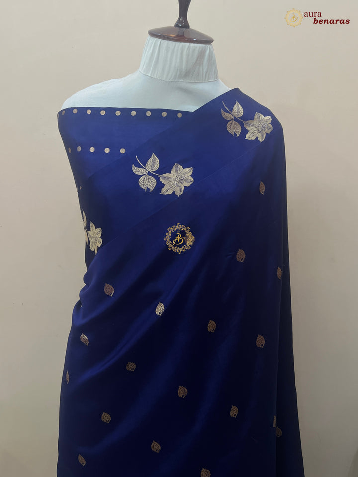 Navy Blue Pure Silk Banarasi Saree – Kadhwa Motifs & Mashru Border