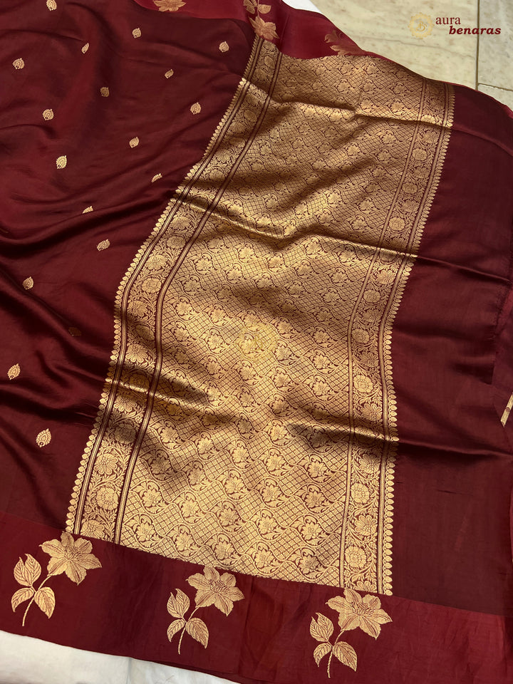 Maroon Pure Silk Banarasi Saree – Kadhwa Motifs & Mashru Border