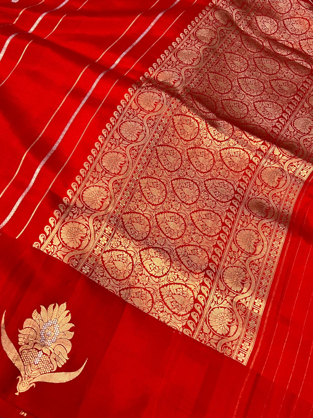 Red Pure Banarasi Handloom Silk Saree - Aura Benaras