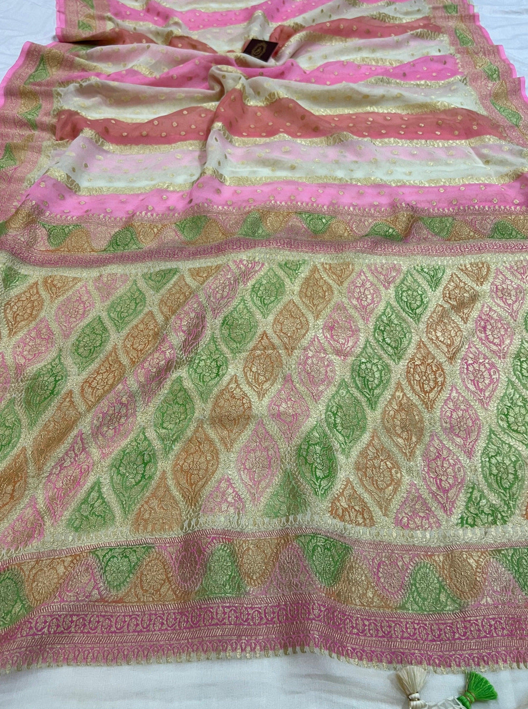 Cream Rangkaat Banarasi Khaddi Georgette Saree - Aura Benaras