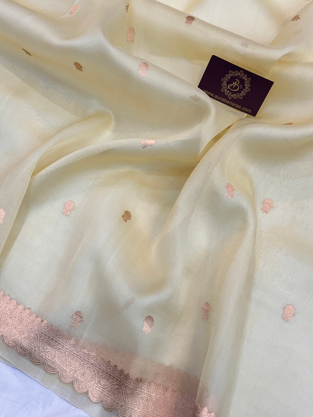 Off White Pure Kora Silk Handloom Banarasi Saree with Kadwa Buti & Border