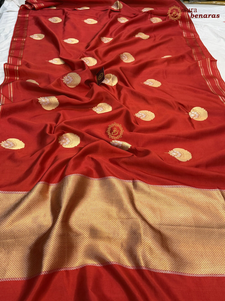 Red Pure Banarasi Handloom Silk Saree - Aura Benaras