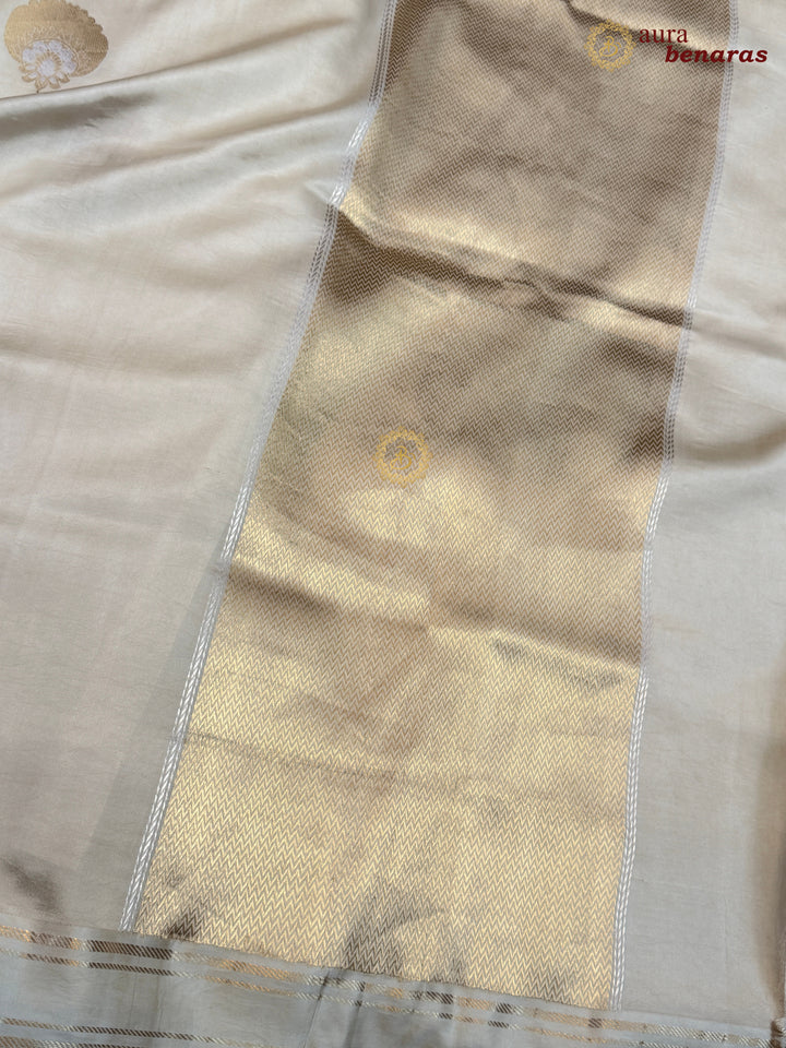 Cream Pure Banarasi Handloom Silk Saree - Aura Benaras