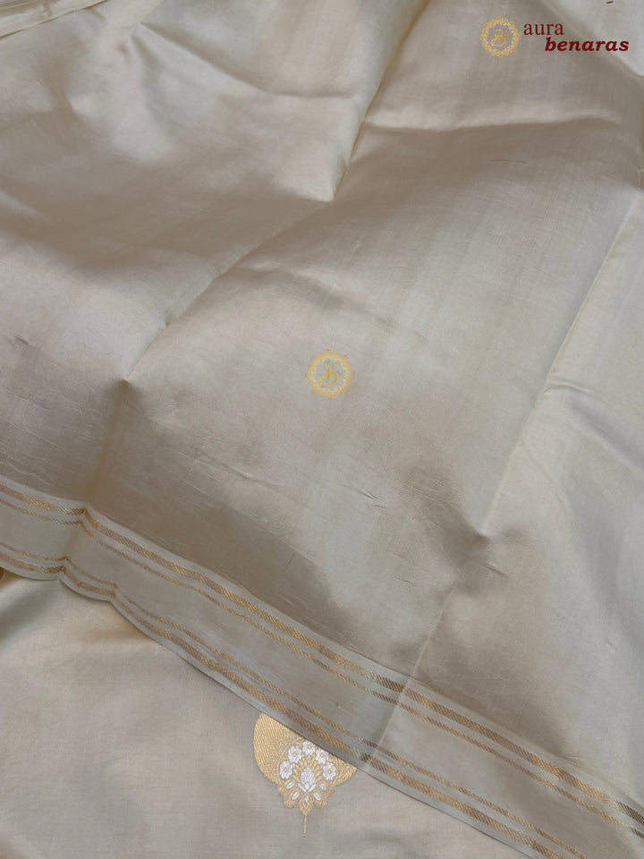 Cream Pure Banarasi Handloom Silk Saree - Aura Benaras