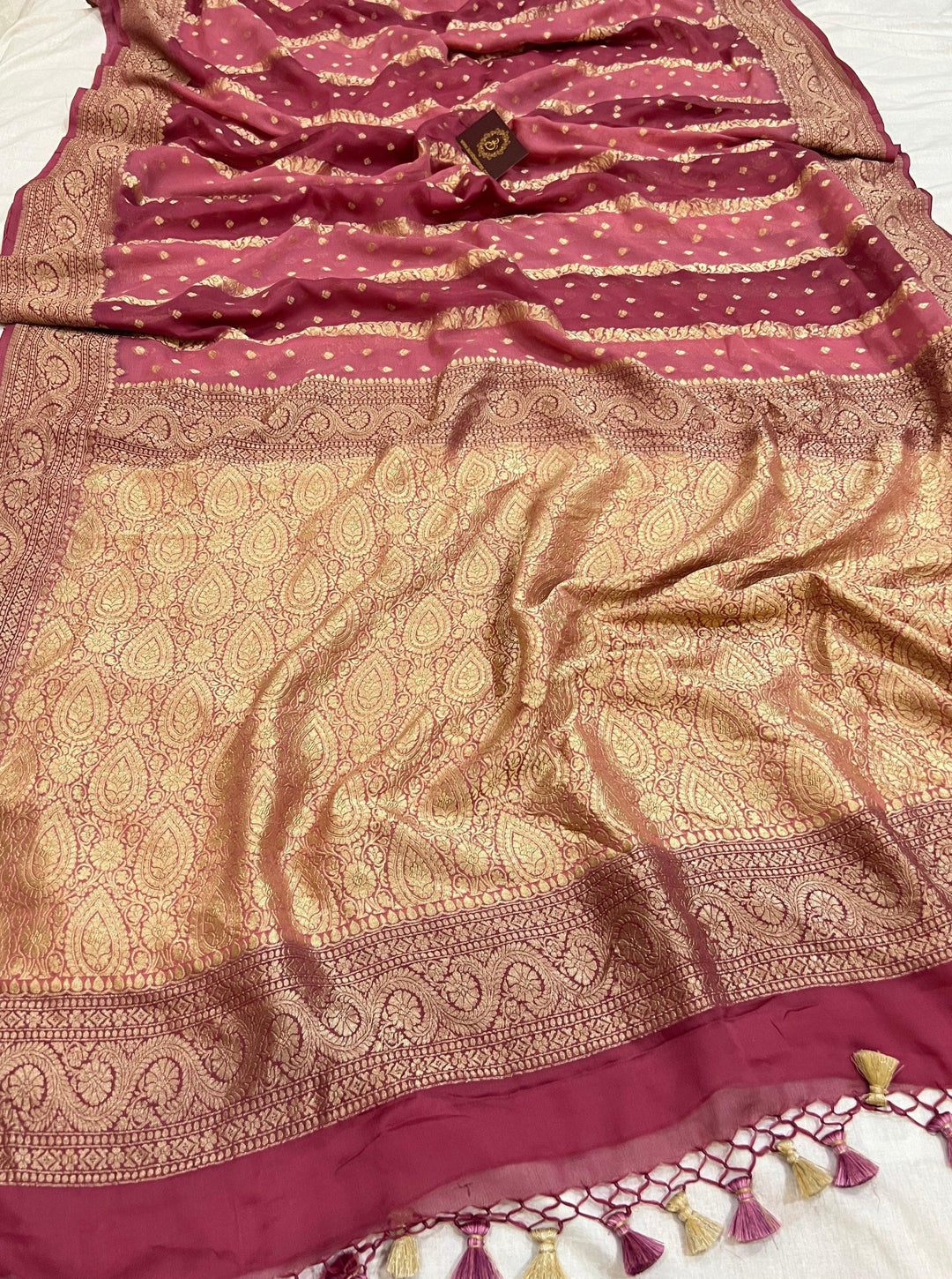 Onion Rangkaat Banarasi Khaddi Georgette Saree - Aura Benaras