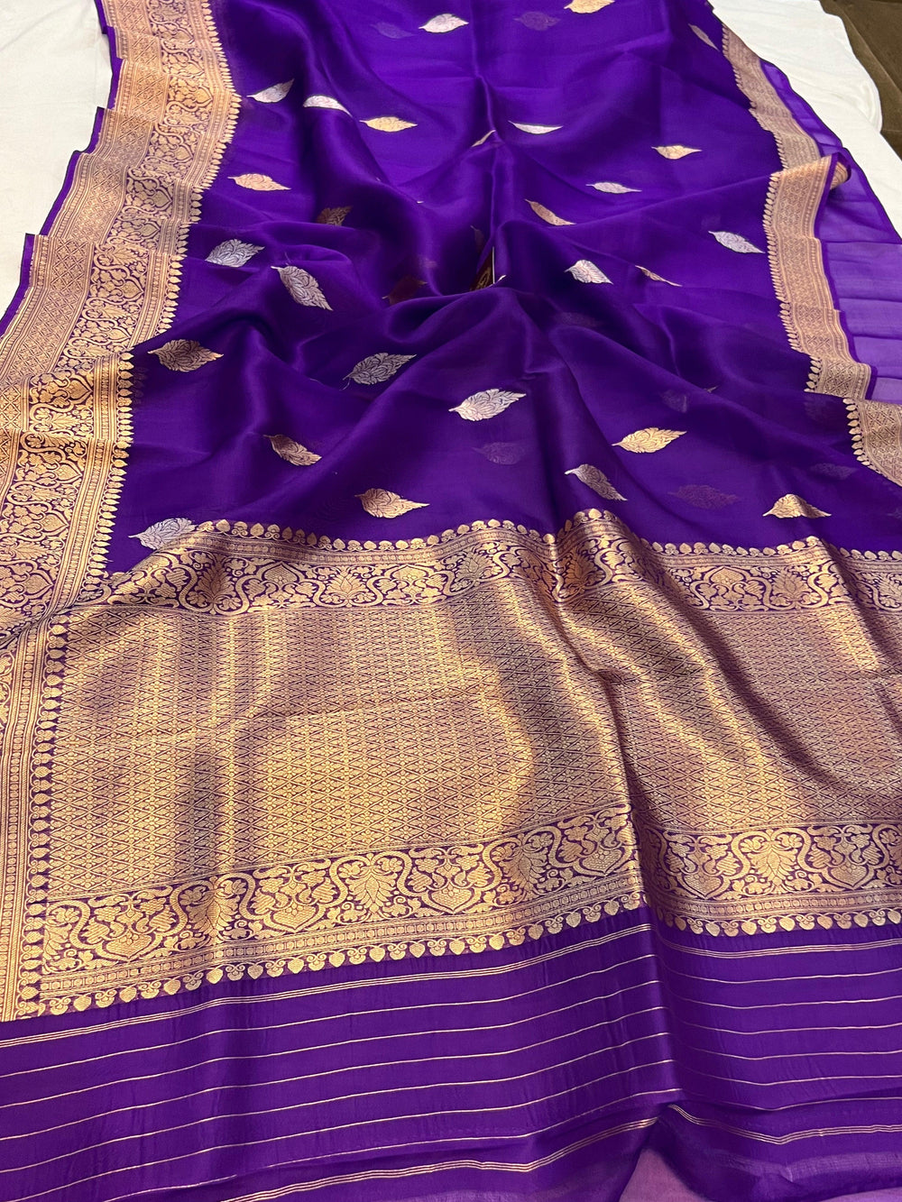 Purple Banarasi Handloom Kora Silk Saree - Aura Benaras