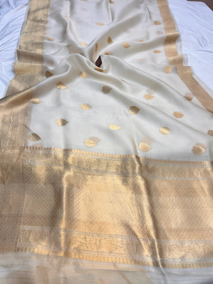 Cream Banarasi Handloom Kora Silk Saree